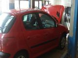 vand masina peugeot 206 HDI - rosu, photo 2