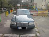 Vand Mercedes C 180