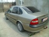 vand opel vectra 1.6 16 v 1997, photo 3