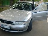 vand opel vectra B 2001 1.6 benzina impecabil