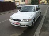 vAND OPEL VECTRA B 2002 1.6 BENZINA, photo 1