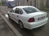 vAND OPEL VECTRA B 2002 1.6 BENZINA, fotografie 3