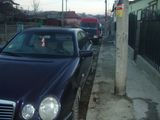 vand sau schimb mercedes e 220, photo 4