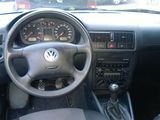 vand volkswagen golf 4 1,4 benzina 2002 impecabil