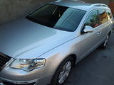 VAND VW PASSAT 2008 DVD VIDEO TV NAVI MARE COLOR TELEFON, fotografie 1