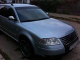 Volkswagen passat 2004, photo 2