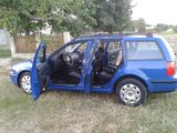 VW Golf 4, an 2000, photo 3