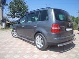 VW Touran 2.0, fotografie 3